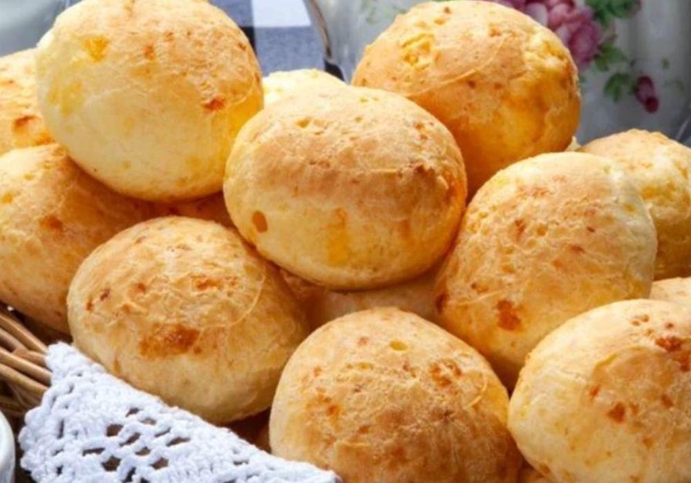 Brazilian Cuisine, pão de queijo